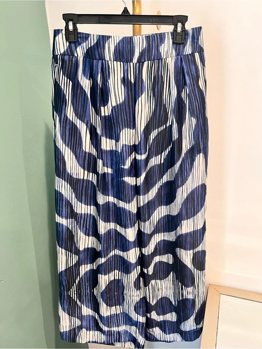 Banana Republic Blue and White Wave-Print Wide Leg Pants